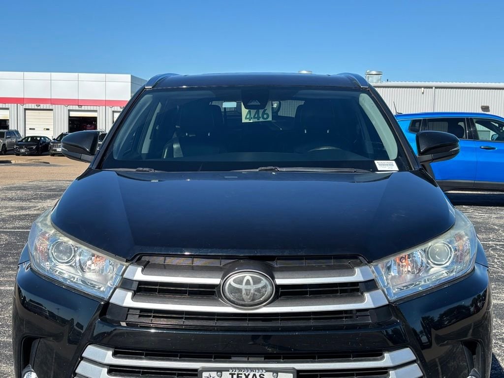 Used 2018 Toyota Highlander XLE V6 SUV