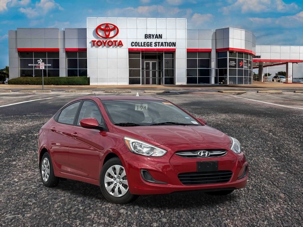 2016 Hyundai Accent SE's photo