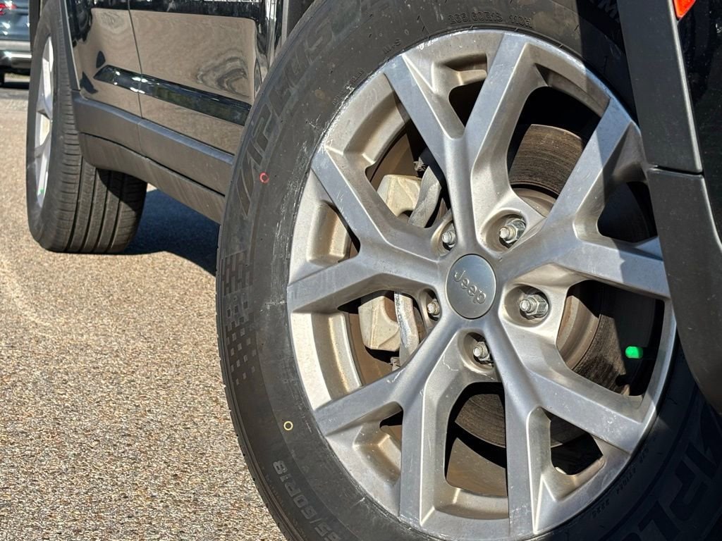 Used 2023 Jeep Grand Cherokee Limited SUV