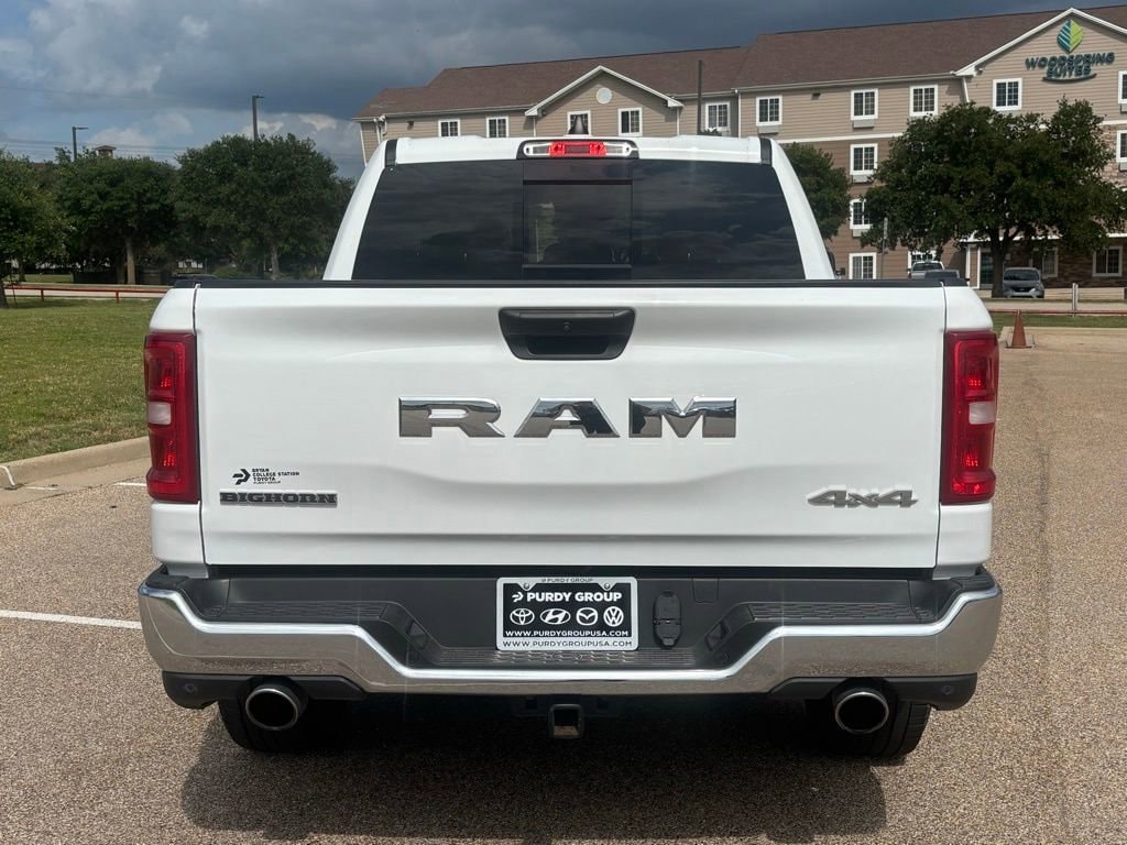 View vehicle photo 6