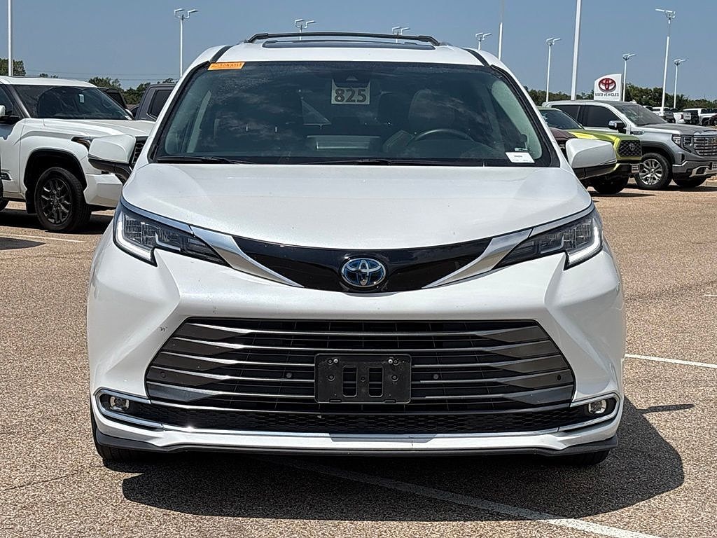 Certified 2023 Toyota Sienna Limited 7 Passenger Van Passenger Van