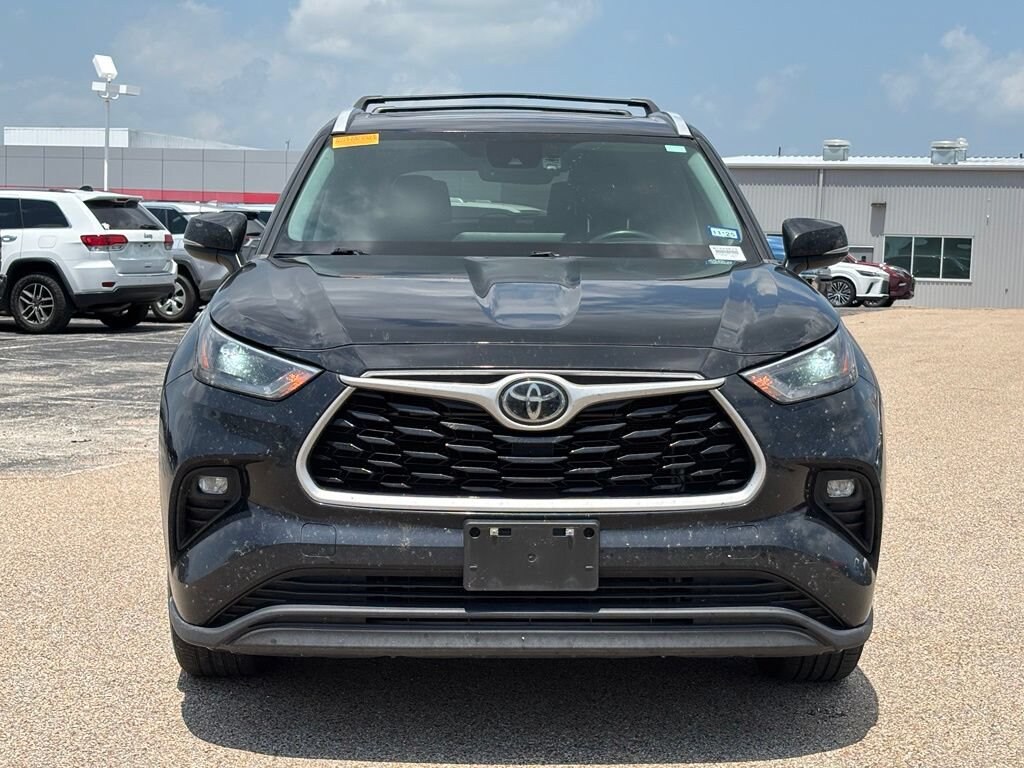 Used 2023 Toyota Highlander XLE SUV