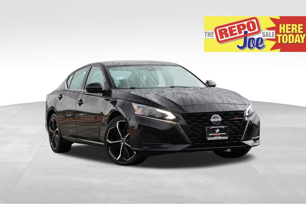 Used 2024 Nissan Altima 2.5 SR Sedan