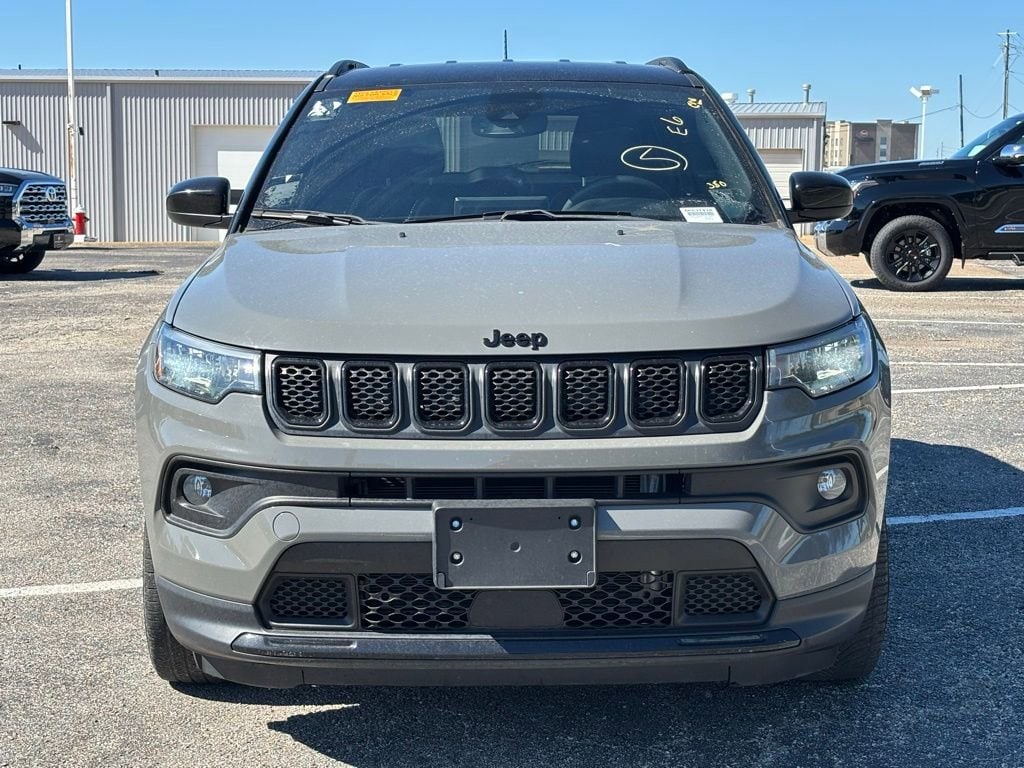 Used 2023 Jeep Compass Latitude SUV