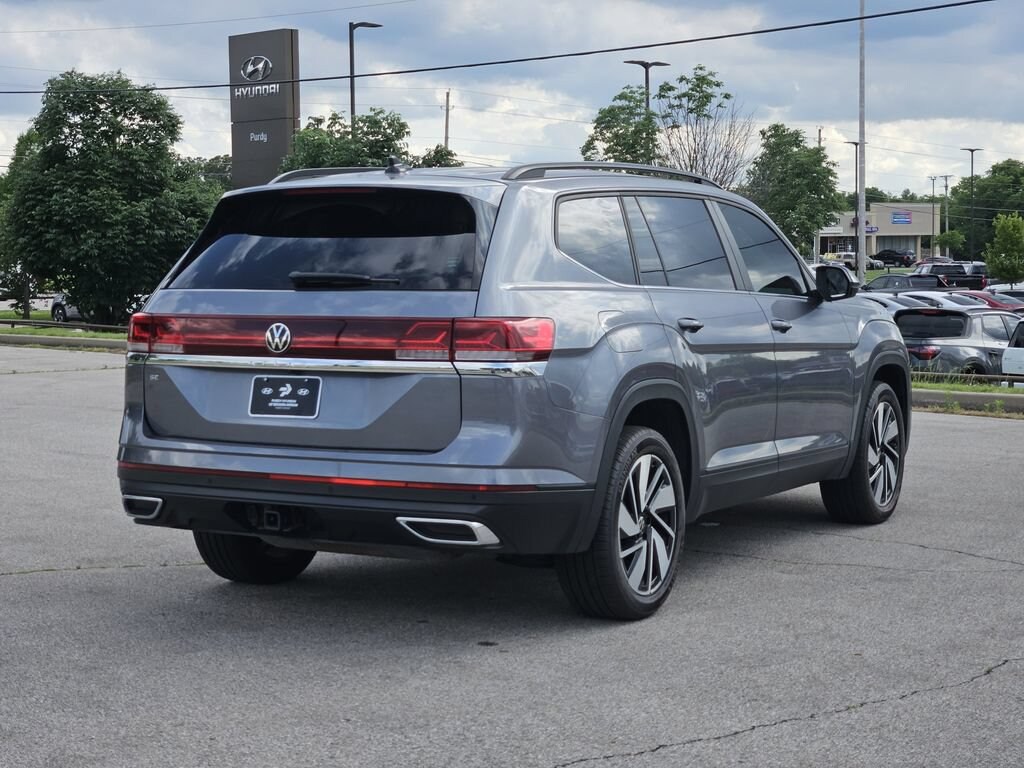 Used 2024 Volkswagen Atlas 2.0T SE w/Technology SUV
