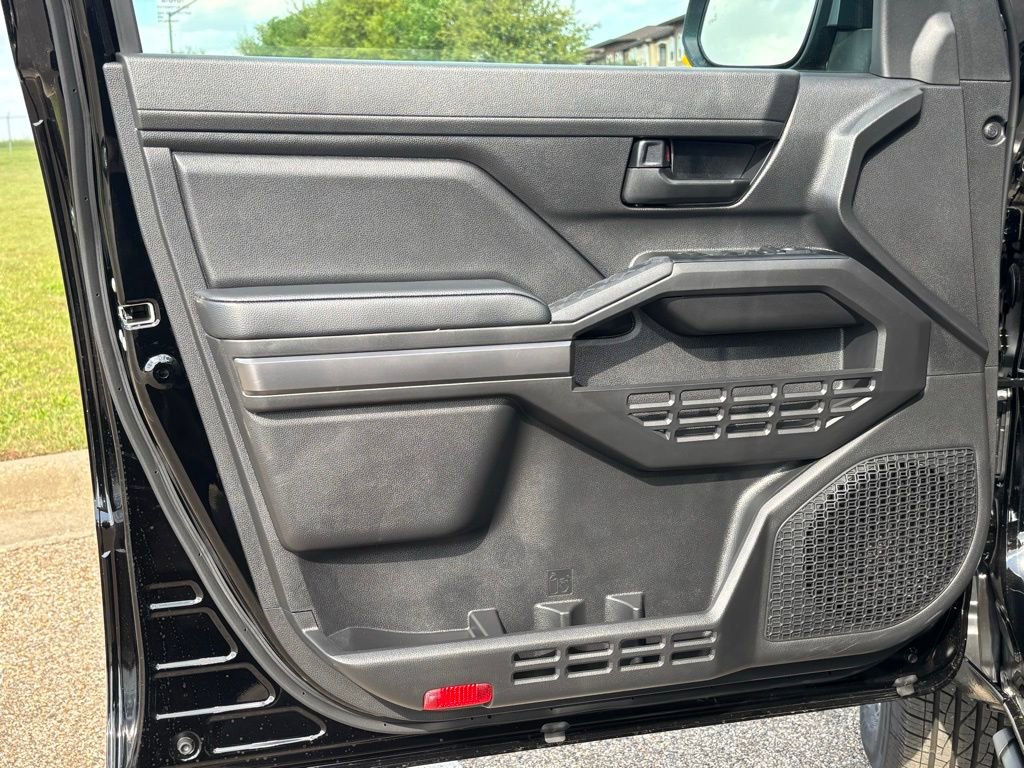 2026 Toyota Tacoma SR5 - Photo 24
