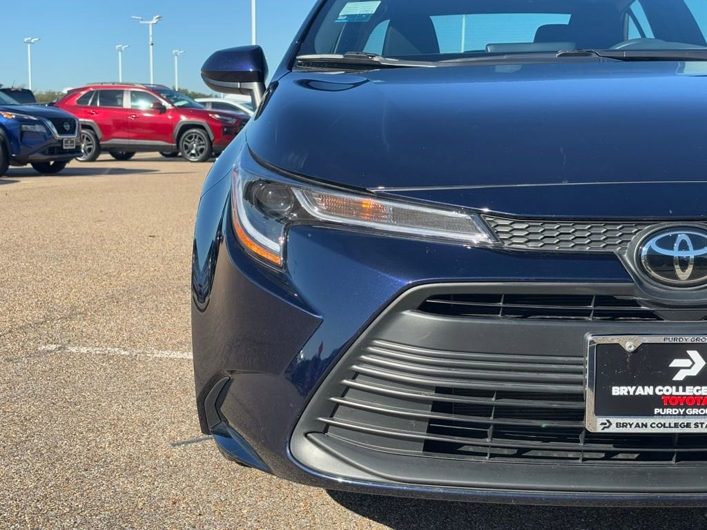 Certified 2025 Toyota Corolla LE Sedan