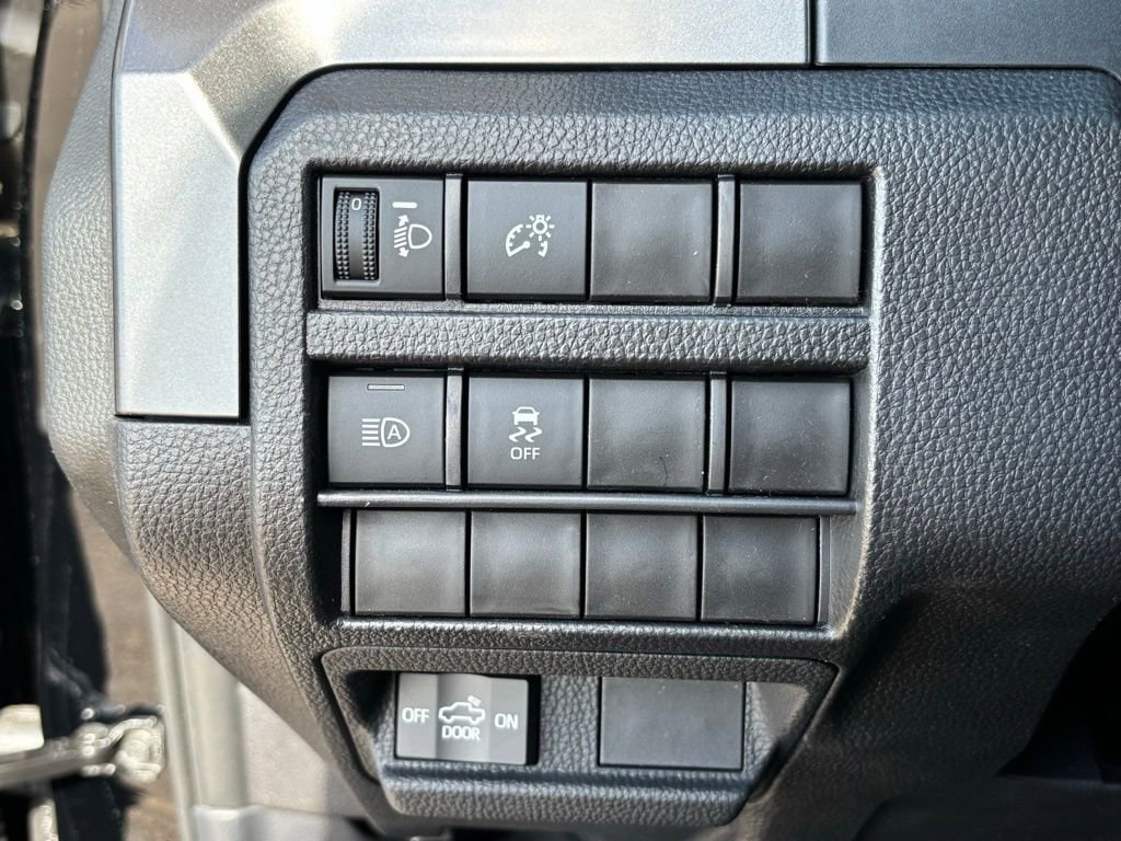 2026 Toyota Tacoma SR5 - Photo 23