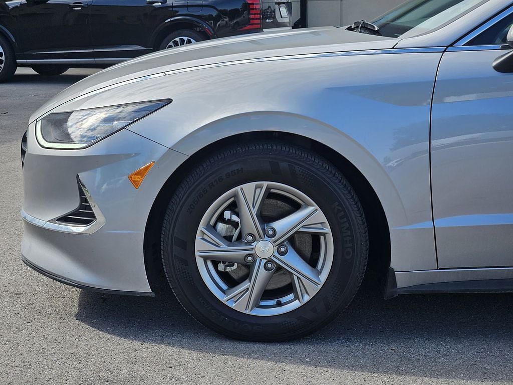 Used 2023 Hyundai Sonata SE Sedan
