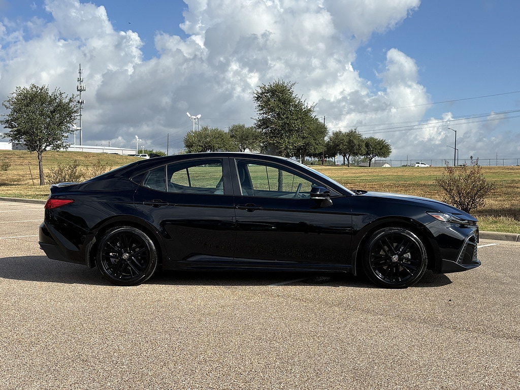 Used 2026 Toyota Camry SE Sedan