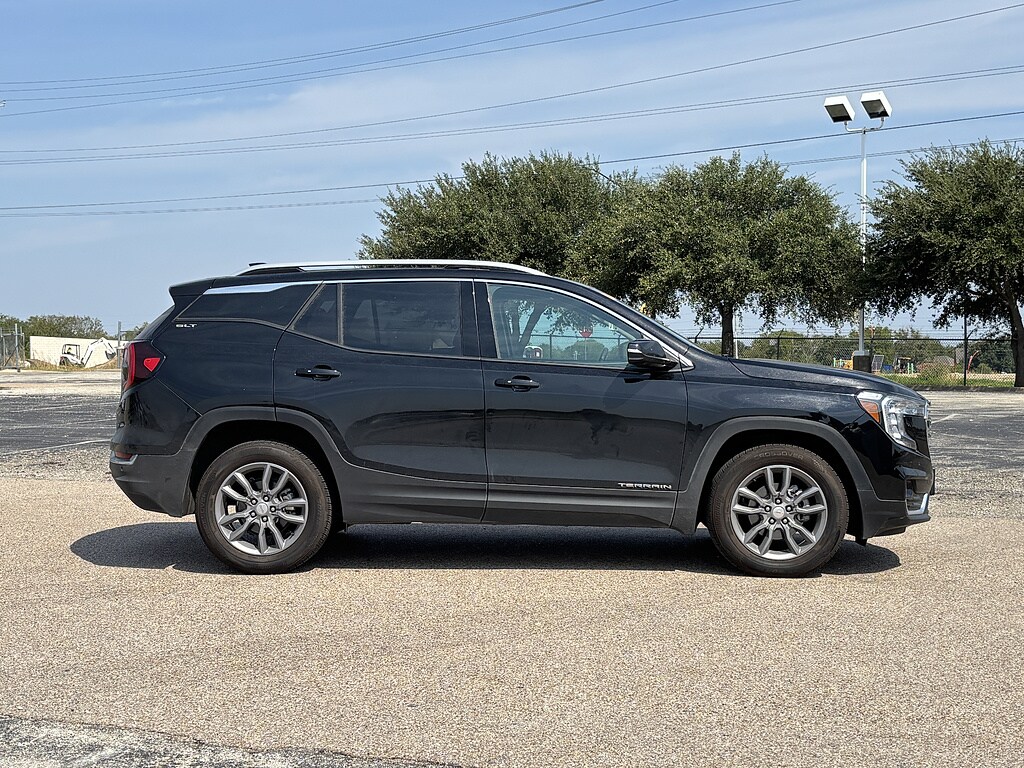 Used 2022 GMC Terrain SLT SUV