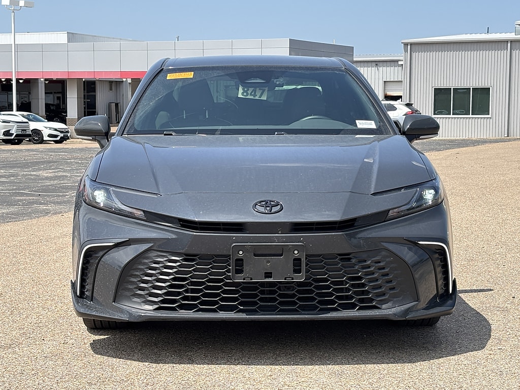 Used 2025 Toyota Camry SE Sedan