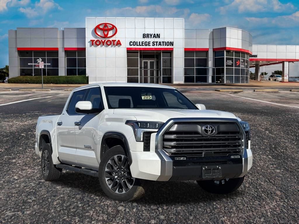 2025 Toyota Tundra Limited's photo