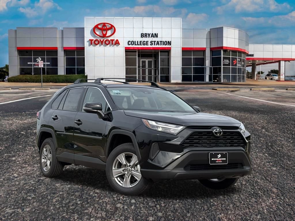2025 Toyota RAV4 XLE's photo
