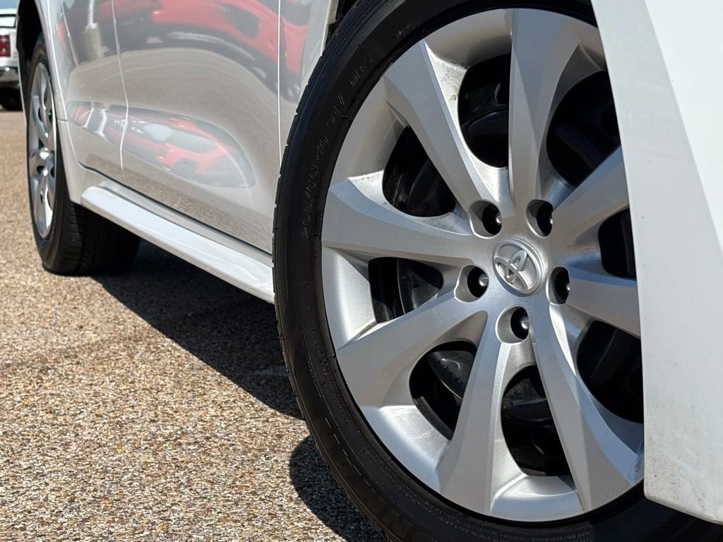 Used 2024 Toyota Corolla LE Sedan