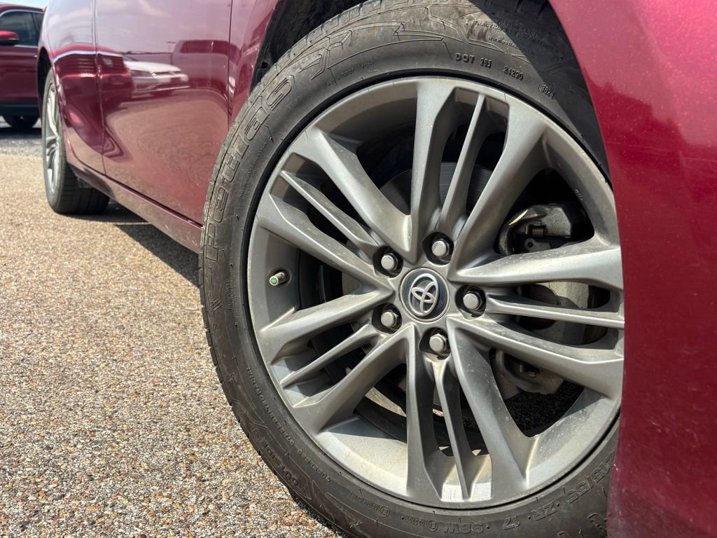 Used 2017 Toyota Camry SE with VIN 4T1BF1FK6HU638453 for sale in Bryan, TX