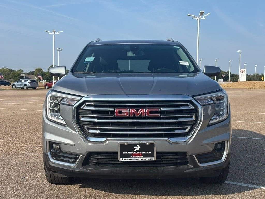 Used 2024 GMC Terrain SLT SUV