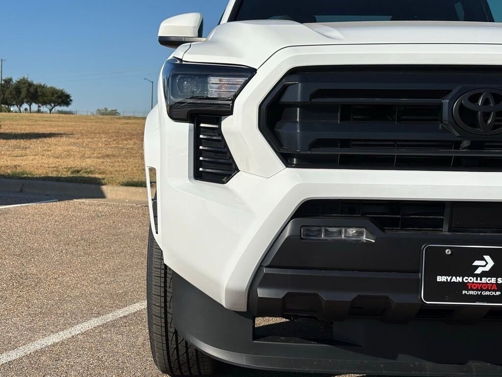 New 2025 Toyota Tacoma SR5 4X4 DOUBLE CAB