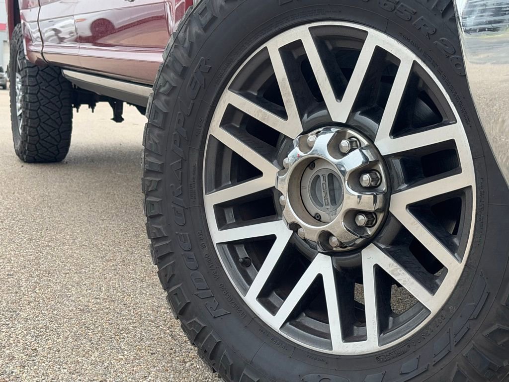 2019 Ford F-250 Lariat photo 2