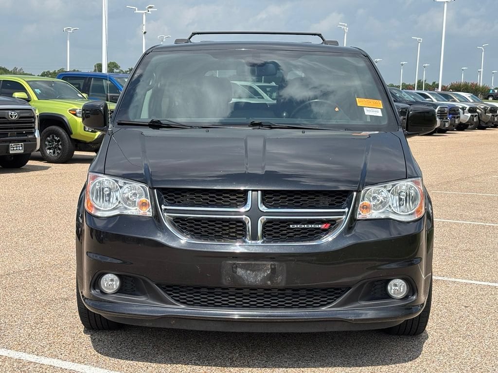 Used 2019 Dodge Grand Caravan SXT Van Passenger Van