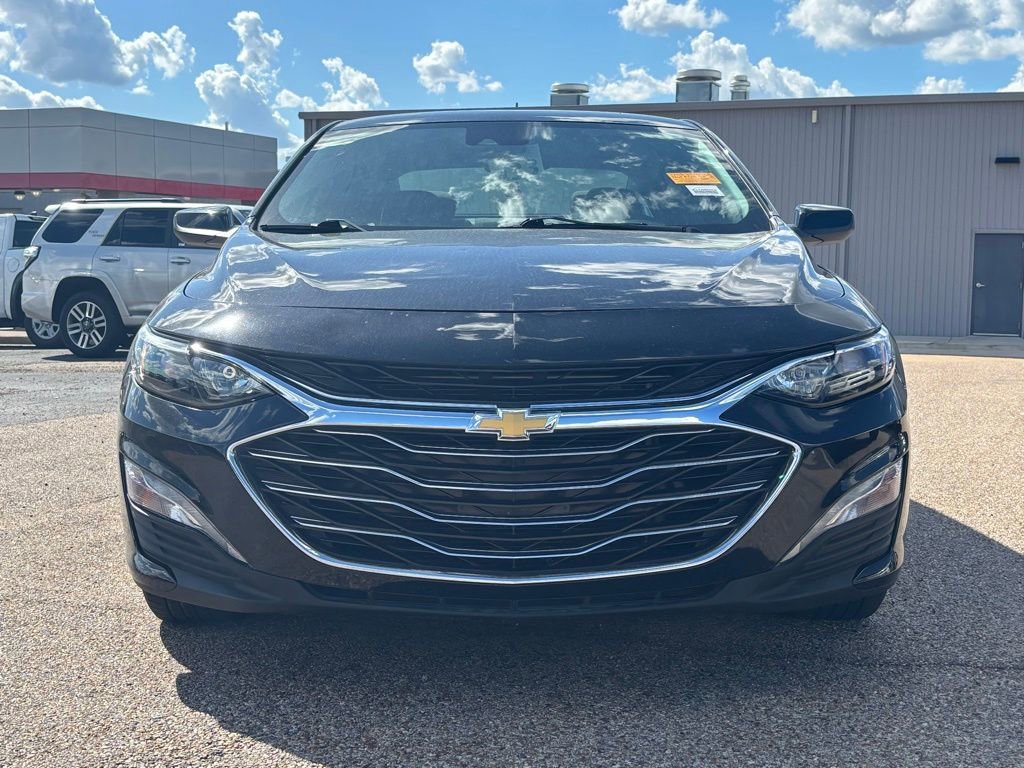 2024 Chevrolet Malibu 1LT photo 3