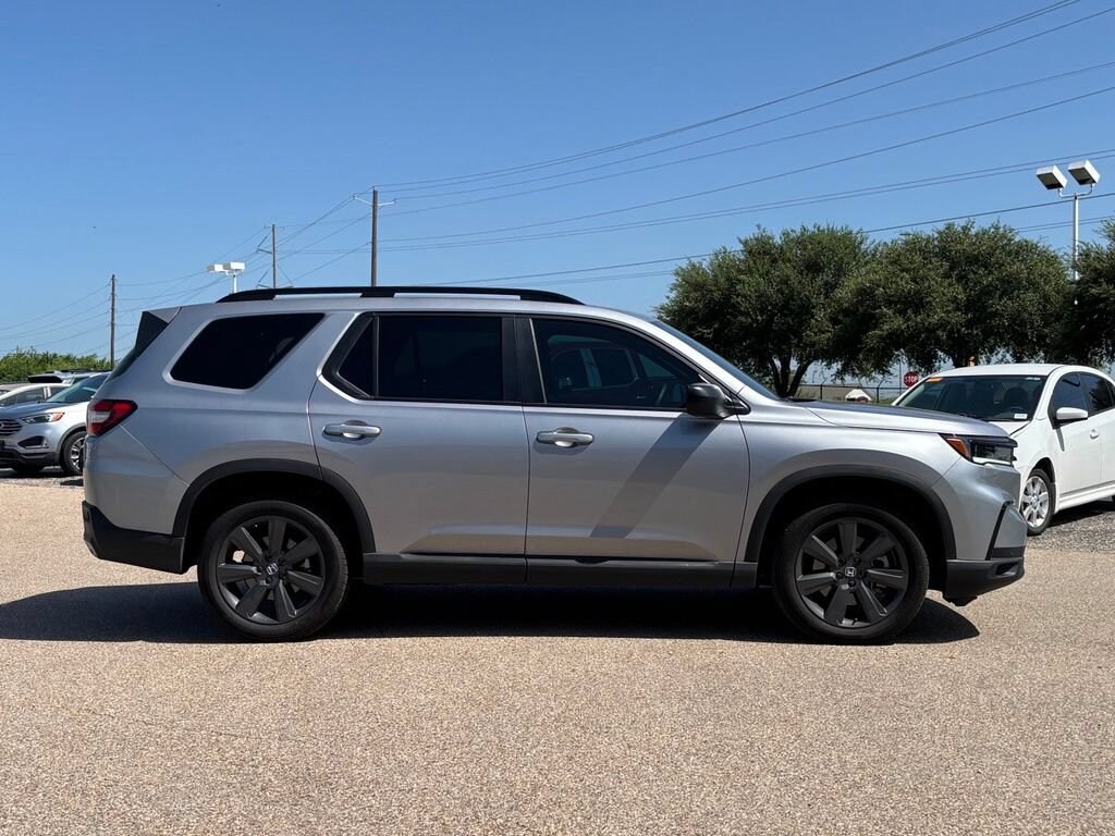 Used 2025 Honda Pilot Sport SUV