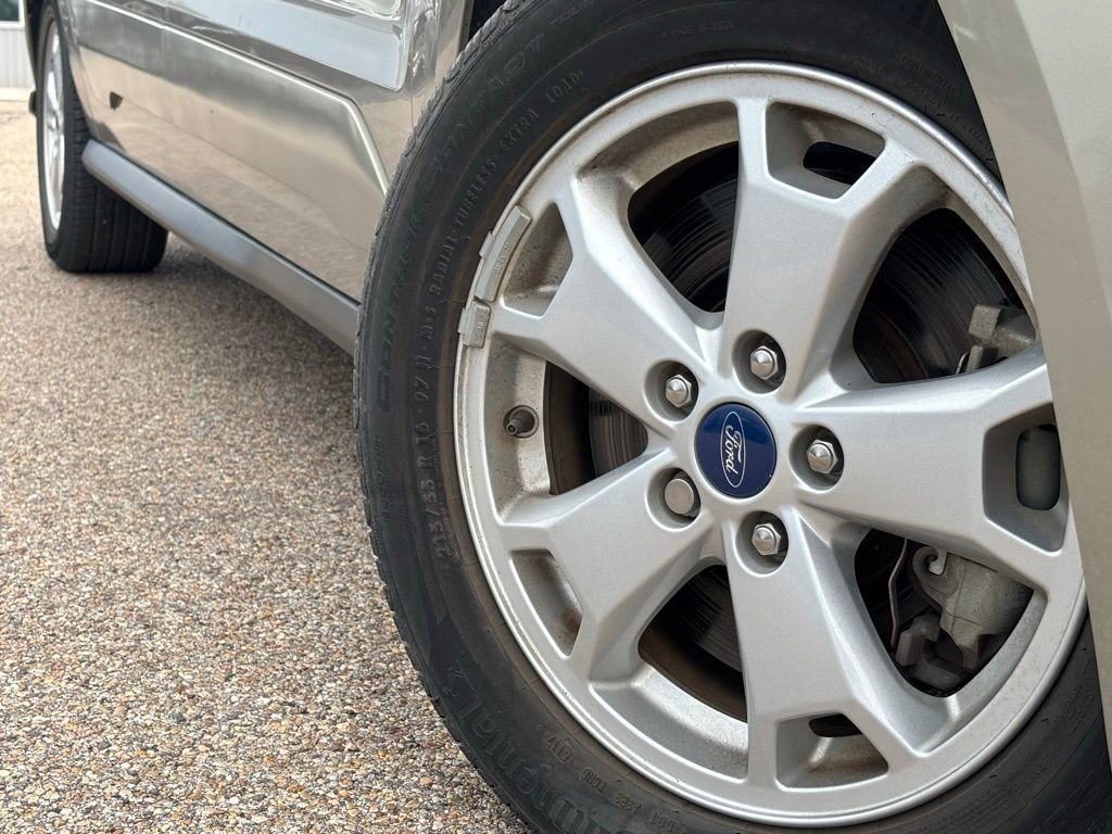 2016 Ford Transit Connect XLT Wagon photo 2
