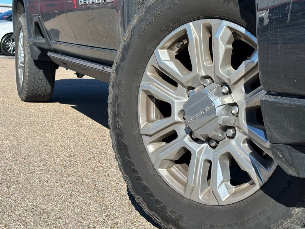 Used 2023 GMC Sierra 2500 HD Denali Truck Crew Cab