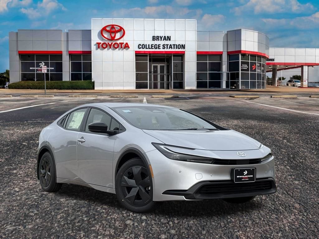 2026 Toyota Prius LE's photo