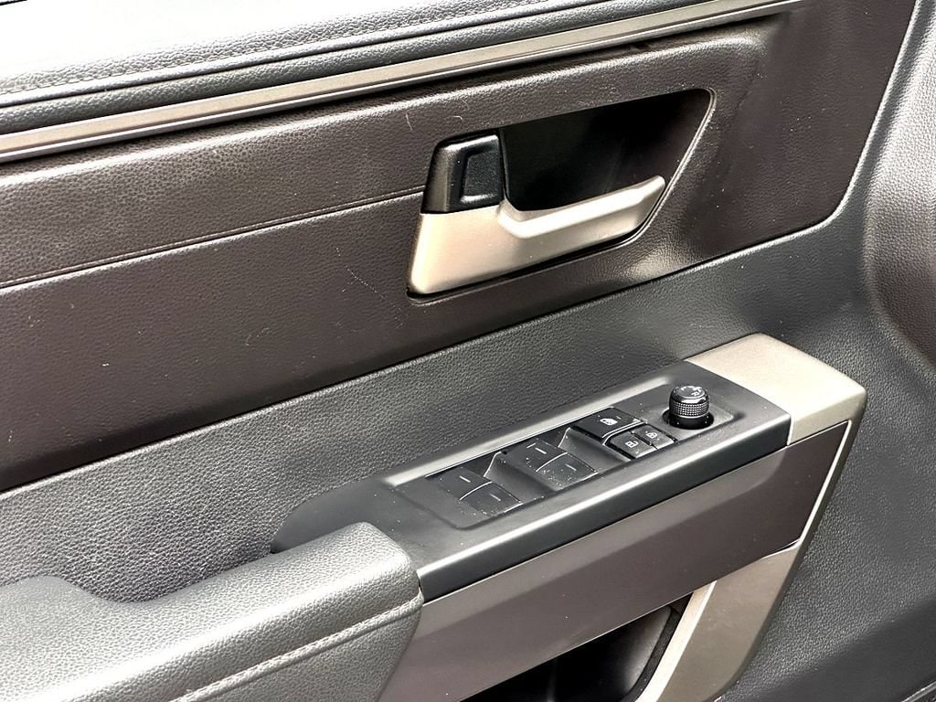 2022 Toyota Tundra SR5 - Photo 9