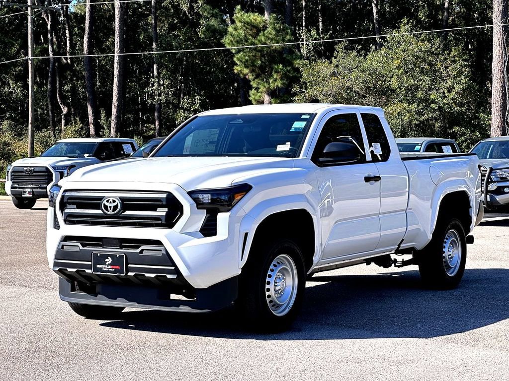 2025 Toyota Tacoma SR XtraCab photo 4