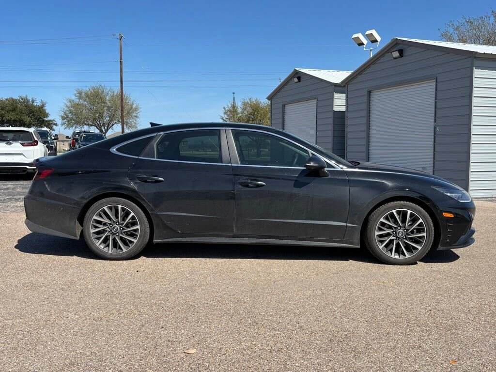 Used 2022 Hyundai Sonata Limited Sedan