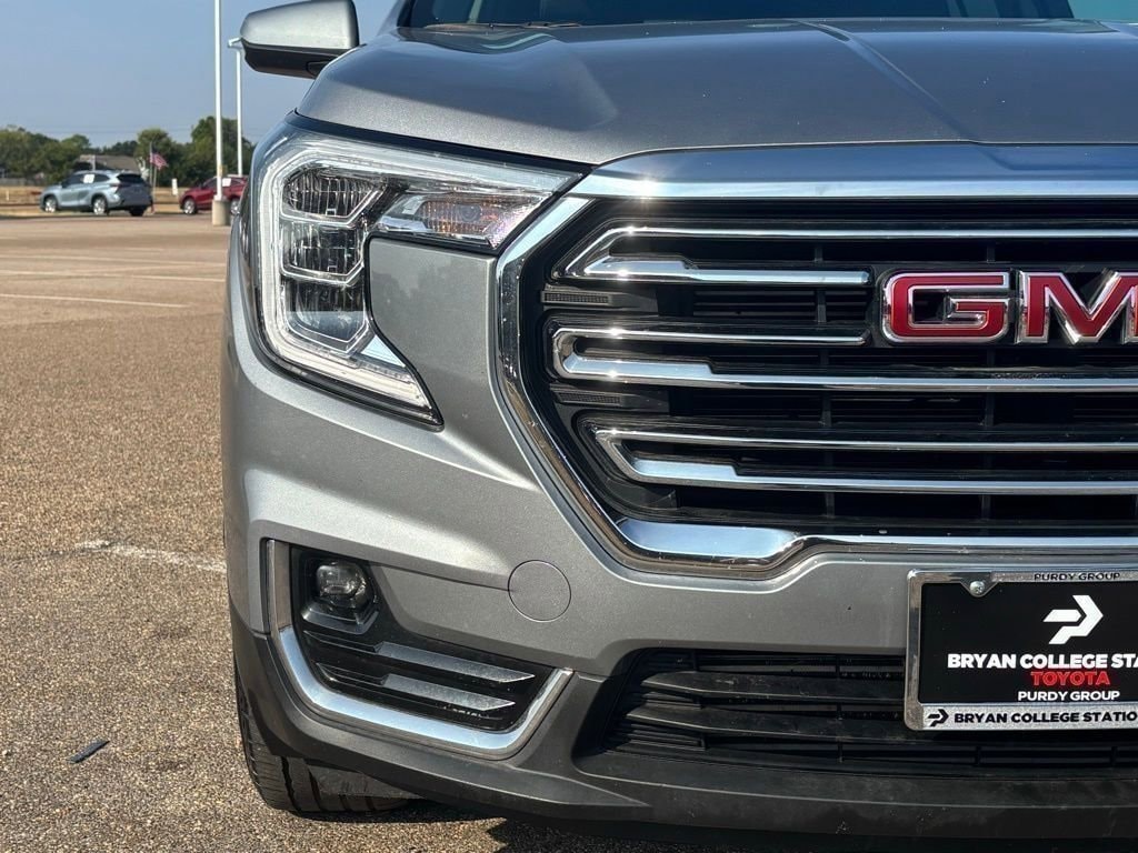 Used 2024 GMC Terrain SLT SUV
