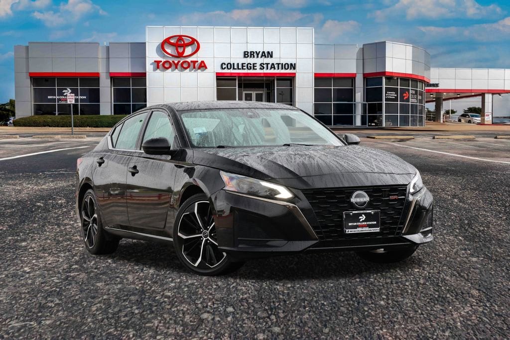 2024 Nissan Altima SR