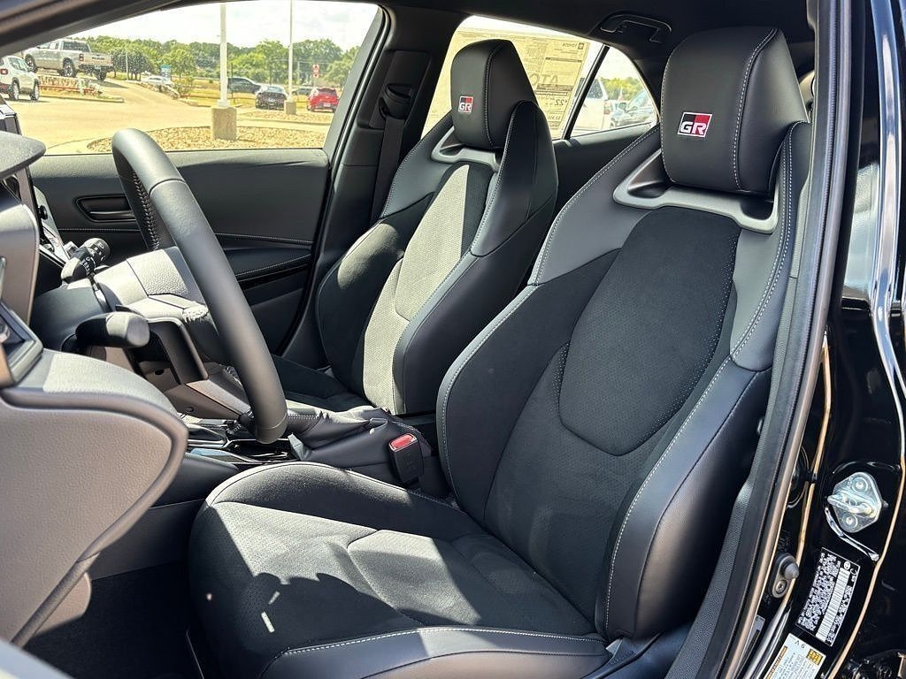 2025 Toyota GR Corolla Premium - Photo 13