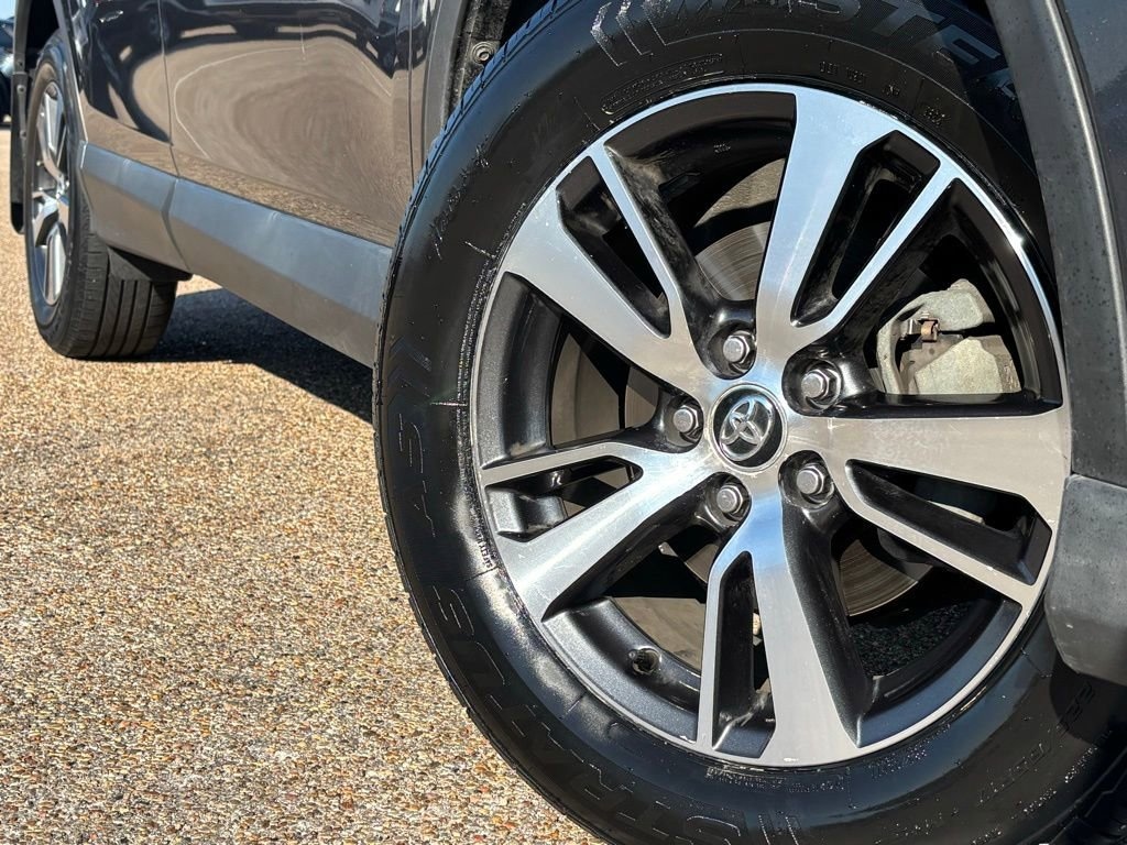 Used 2018 Toyota RAV4 XLE SUV