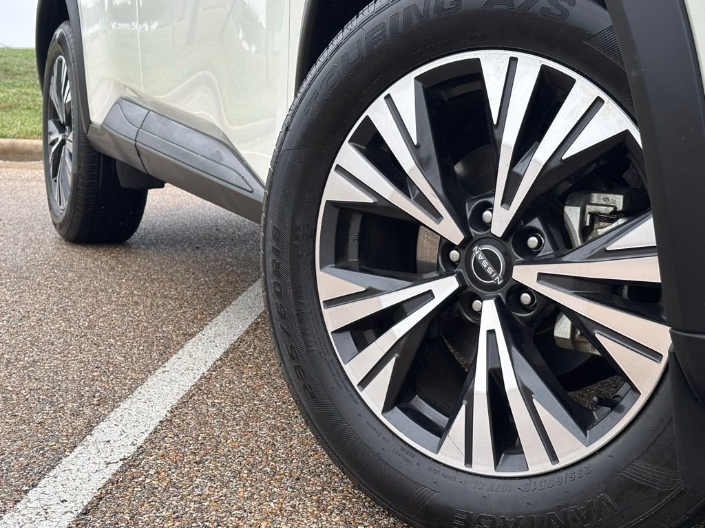 Used 2023 Nissan Rogue SV SUV