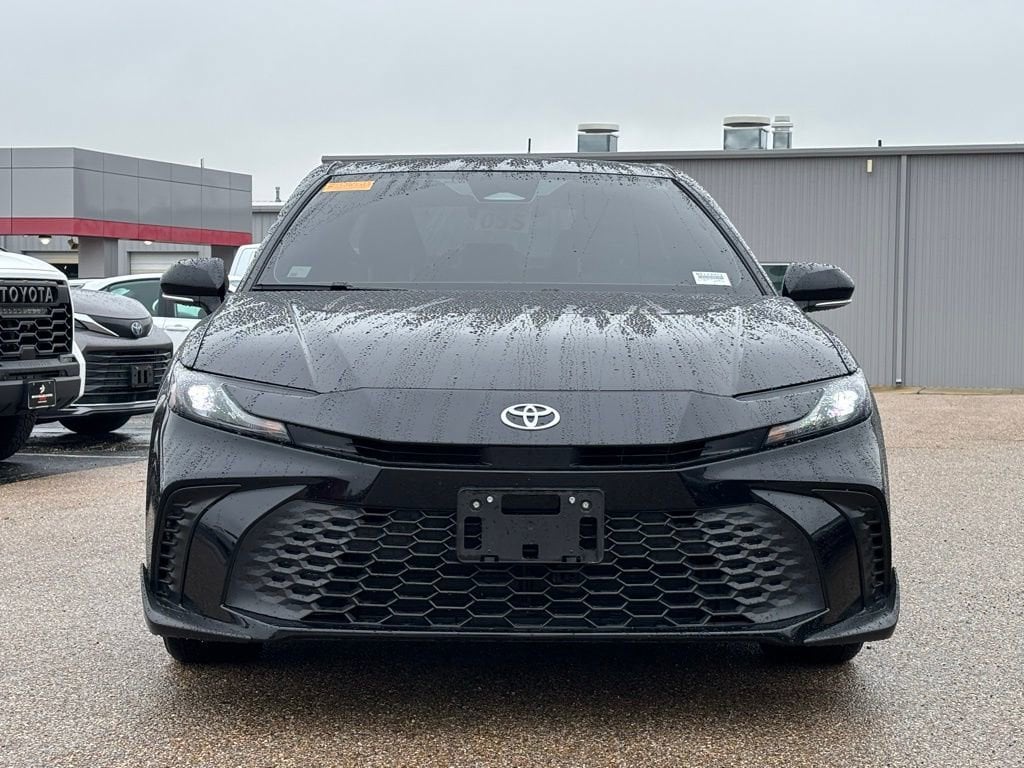 Used 2025 Toyota Camry SE Sedan