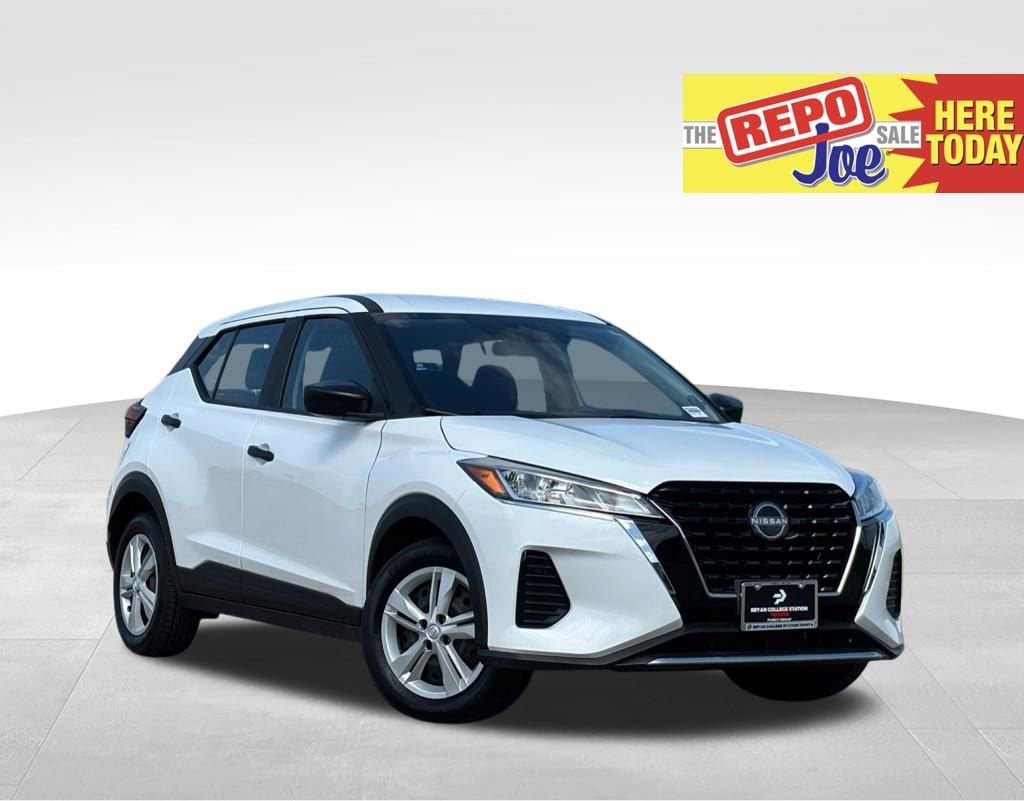 2023 Nissan Kicks S
