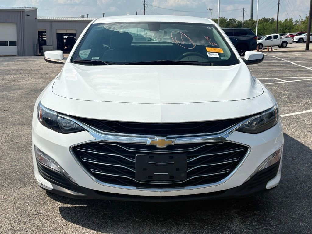 2022 Chevrolet Malibu 1LT photo 3