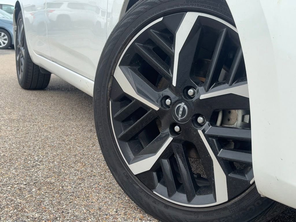 Used 2023 Nissan Versa 1.6 SR Sedan