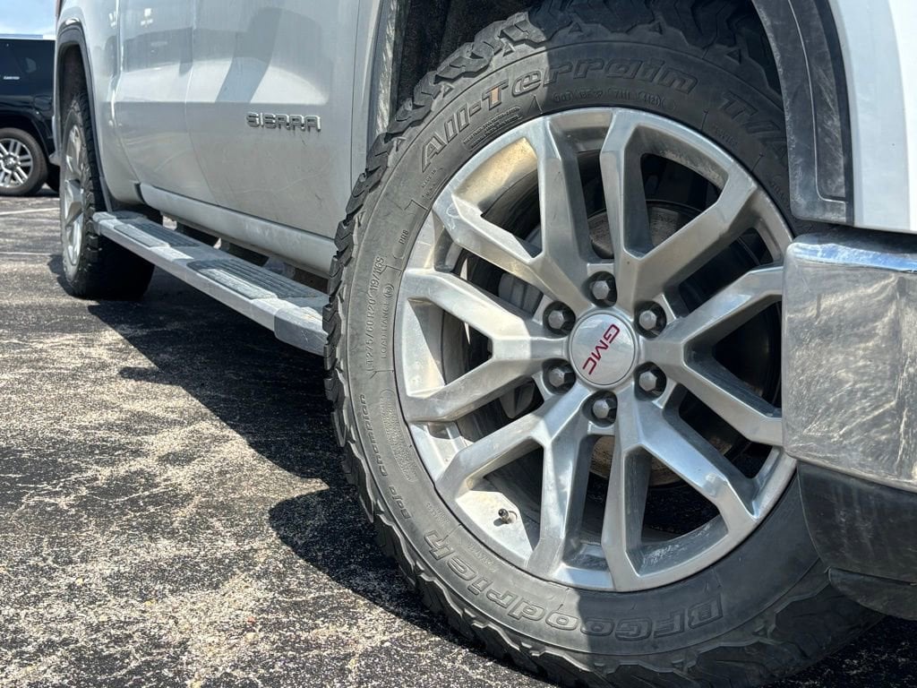 Used 2019 GMC Sierra 1500 SLT with VIN 3GTU9DED5KG169231 for sale in Bryan, TX