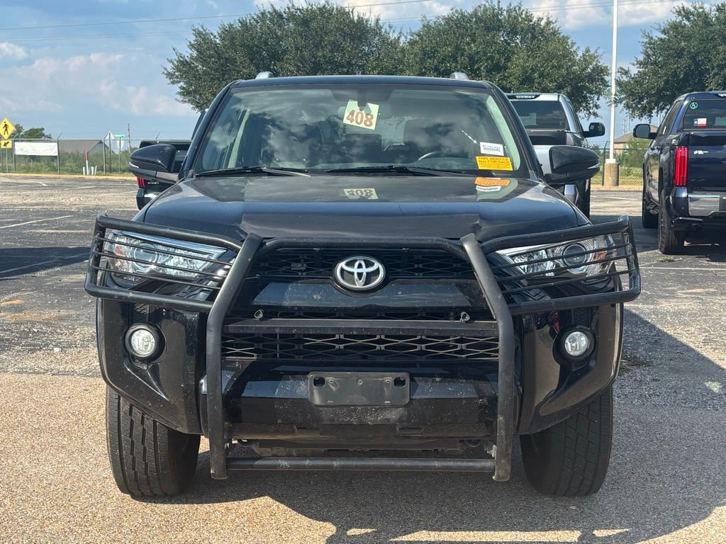 2018 Toyota 4Runner SR5 photo 2