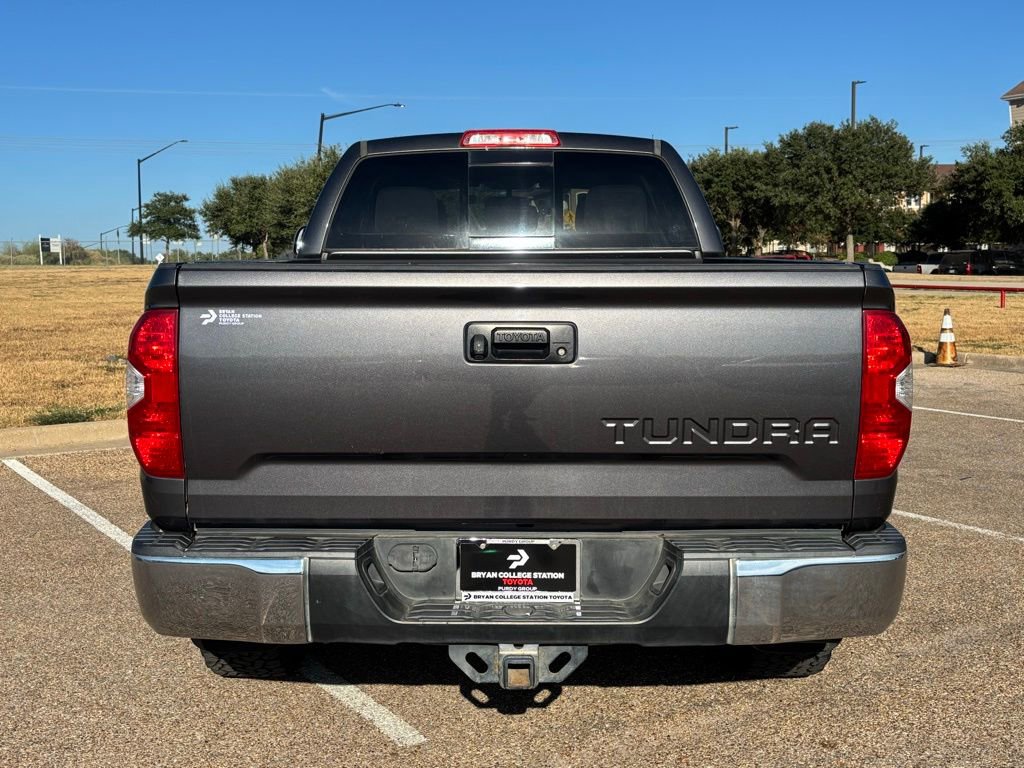 2016 Toyota Tundra SR5 photo 3