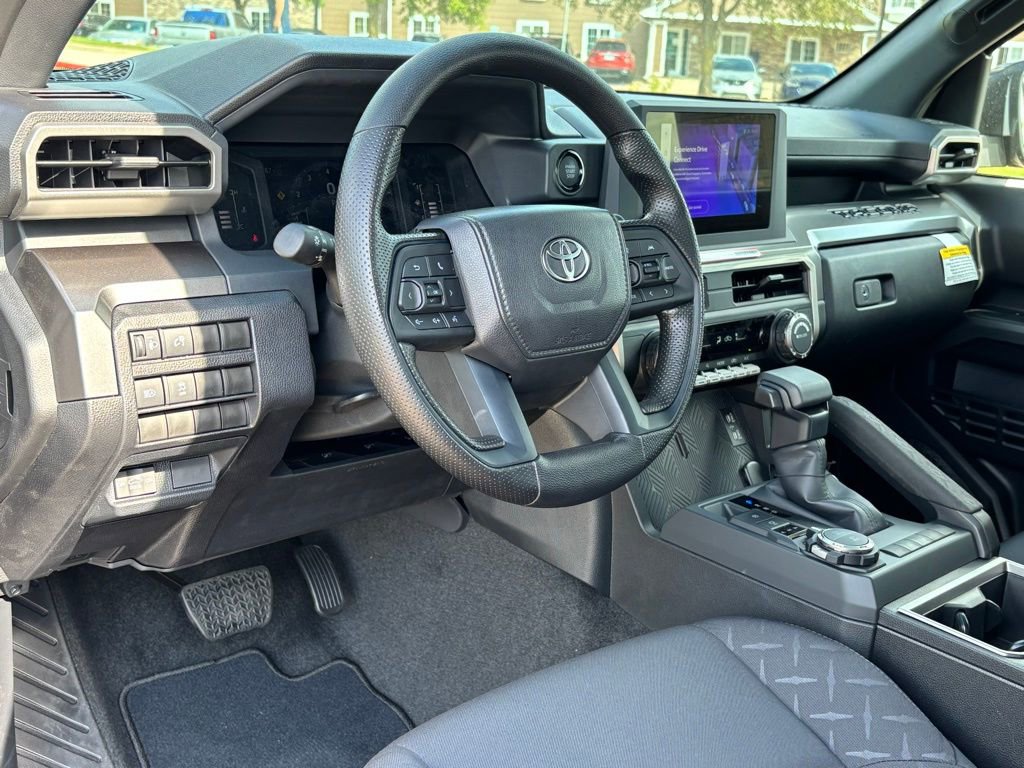2026 Toyota Tacoma SR5 - Photo 11