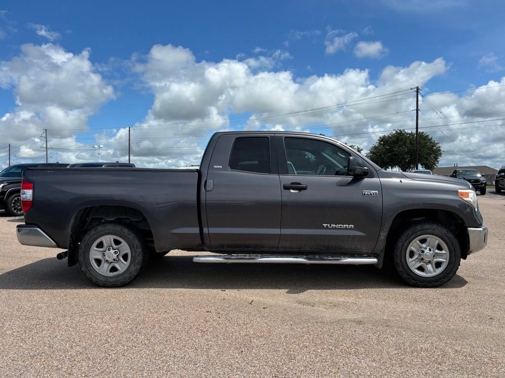 Used 2017 Toyota Tundra SR5 5.7L V8 w/FFV Truck Double Cab