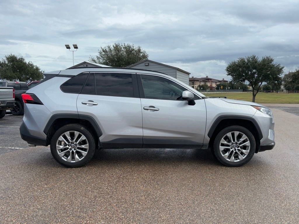 Used 2021 Toyota RAV4 XLE SUV
