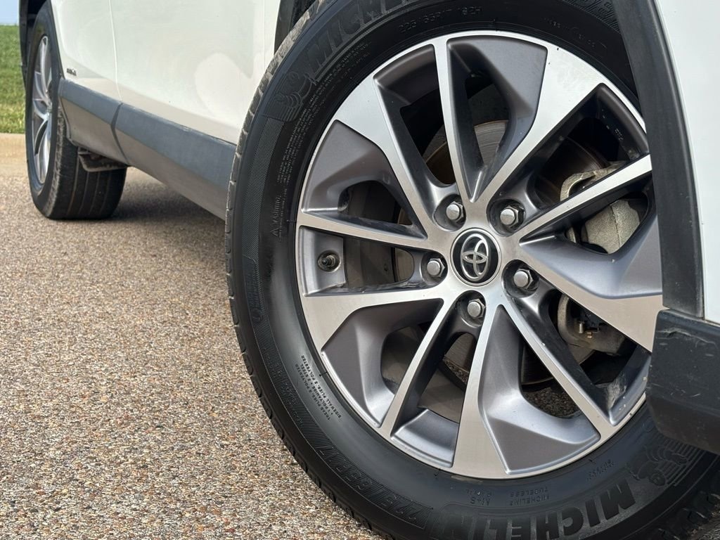 Used 2018 Toyota RAV4 Hybrid XLE SUV
