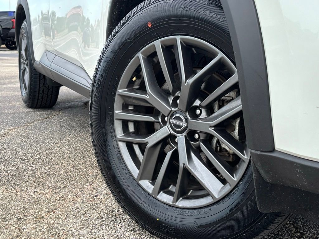 Used 2024 Nissan Rogue S with VIN 5N1BT3AA9RC671764 for sale in Bryan, TX