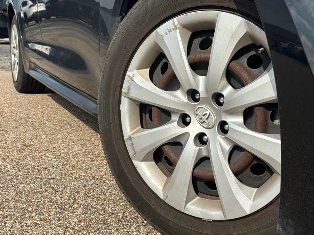 Used 2020 Toyota Corolla LE Sedan